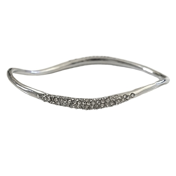 ALEXIS BITTAR • Miss Havisham Liquid Crystal Encrusted Wavy Bangle Bracelet - Picture 8 of 9